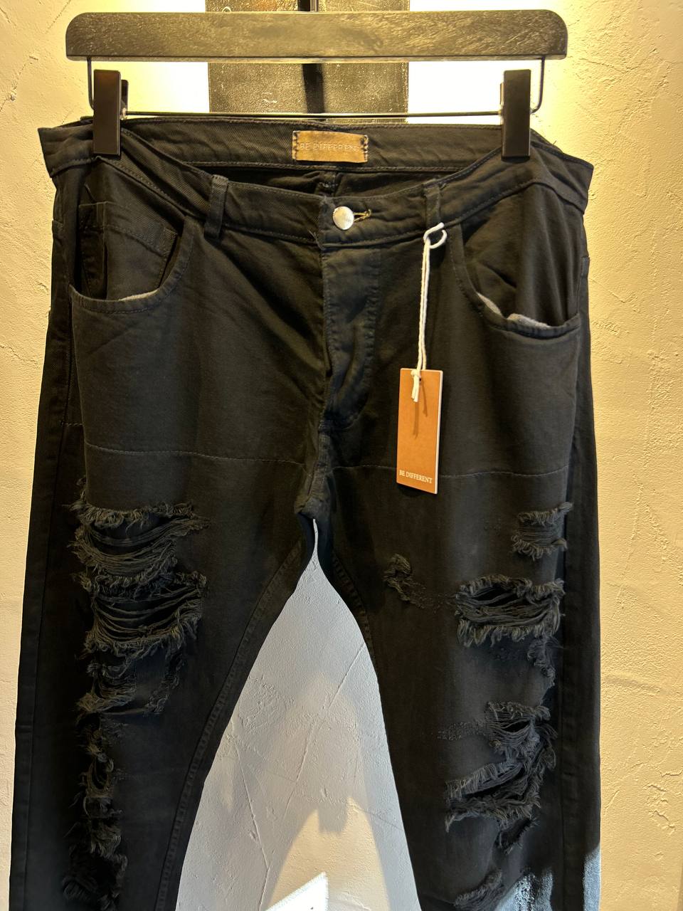 Jeans - BE DIFFERENT